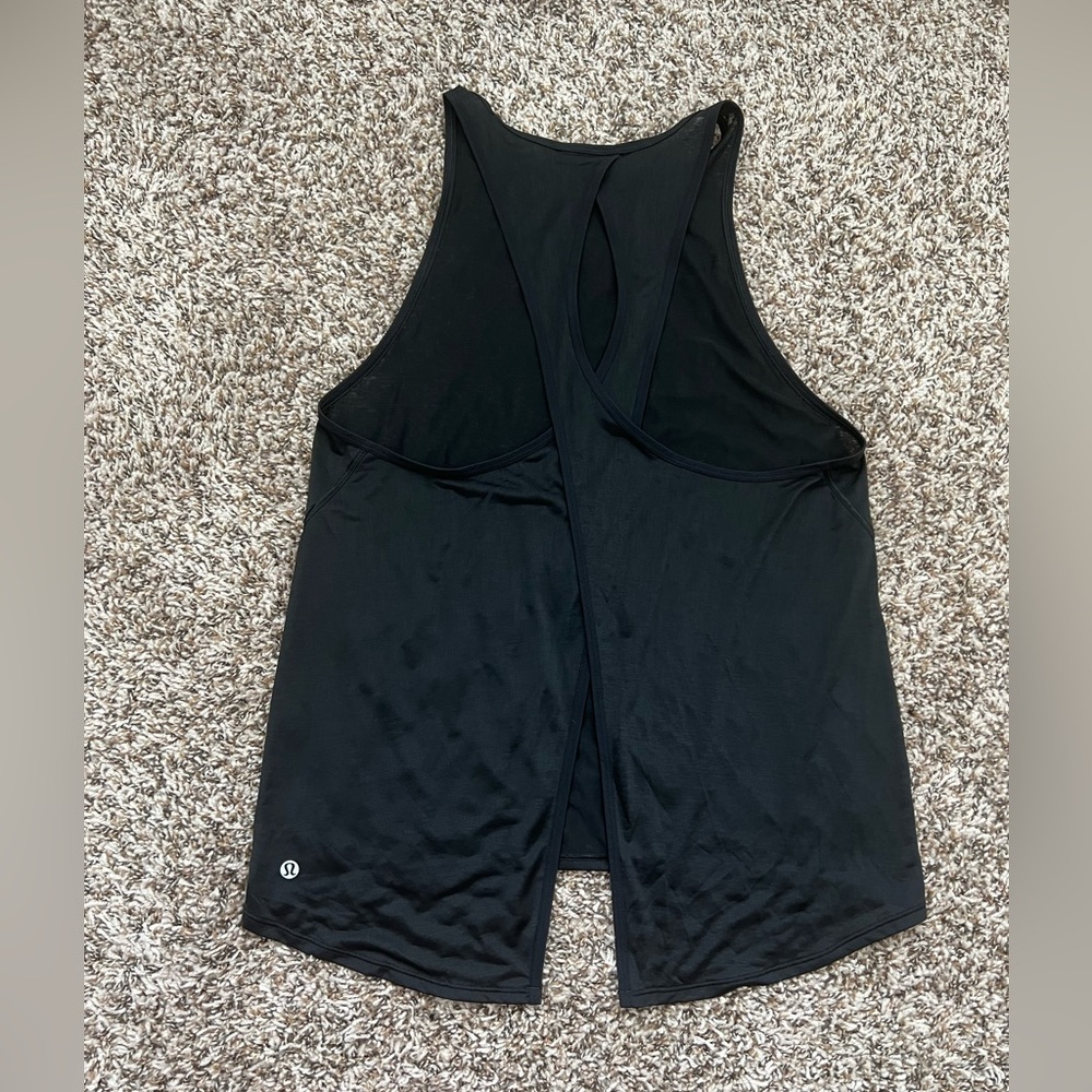 Lululemon Black Racerback Tank Top Split Back Lightweight Size Small (0705) - Picture 2 of 10